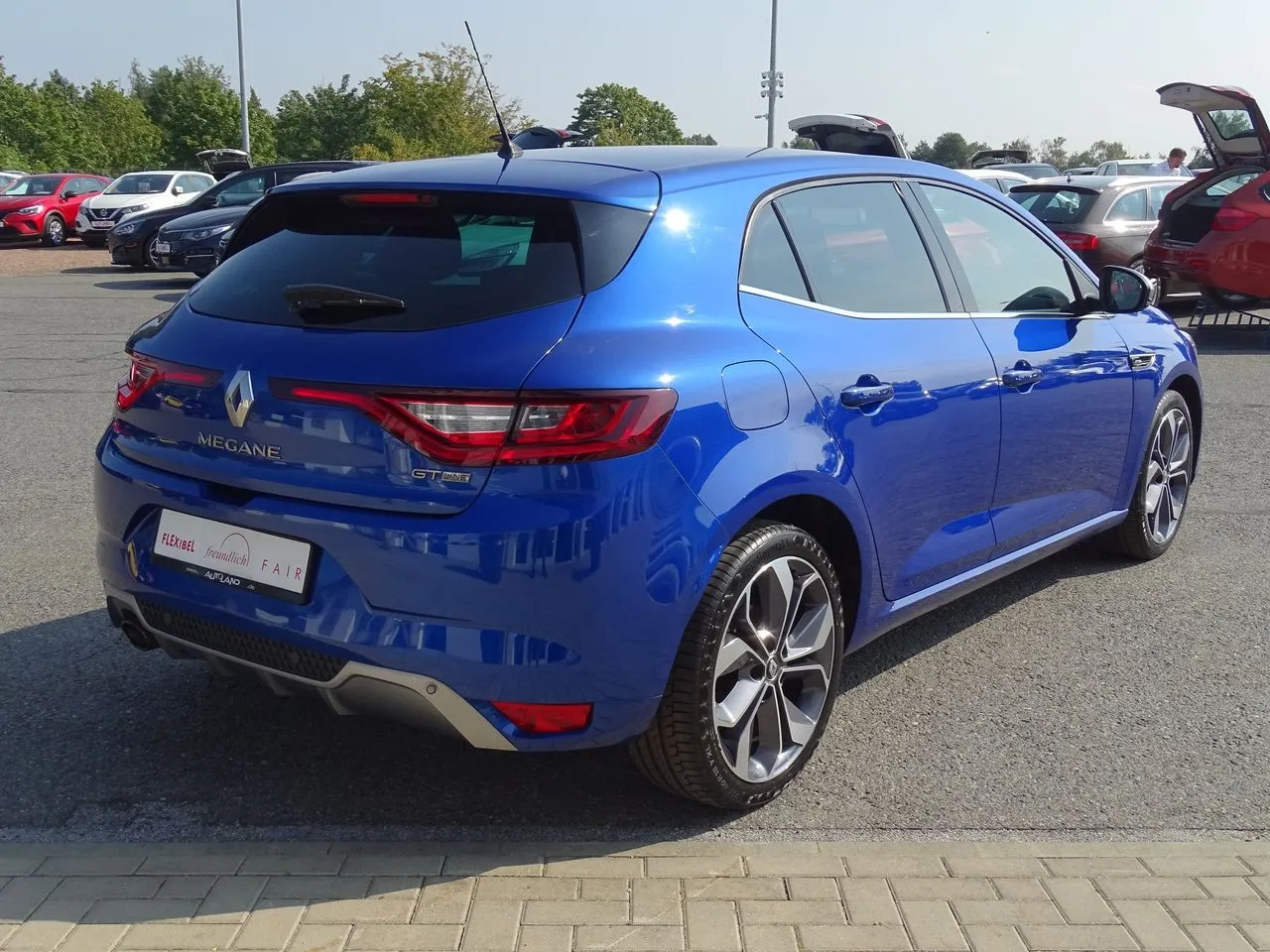 Renault Megane IV 1.2 TCe 130 Energy...  Image 4